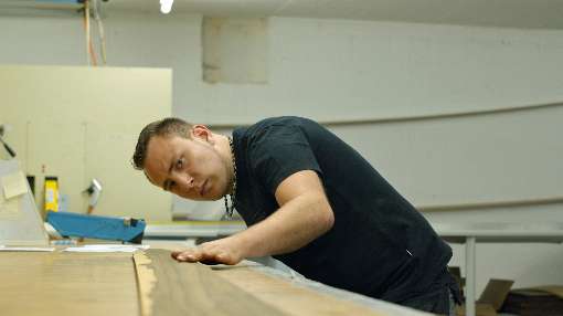 Kettnaker employs its own veneer masters. Photo: IFN/Kettnaker 